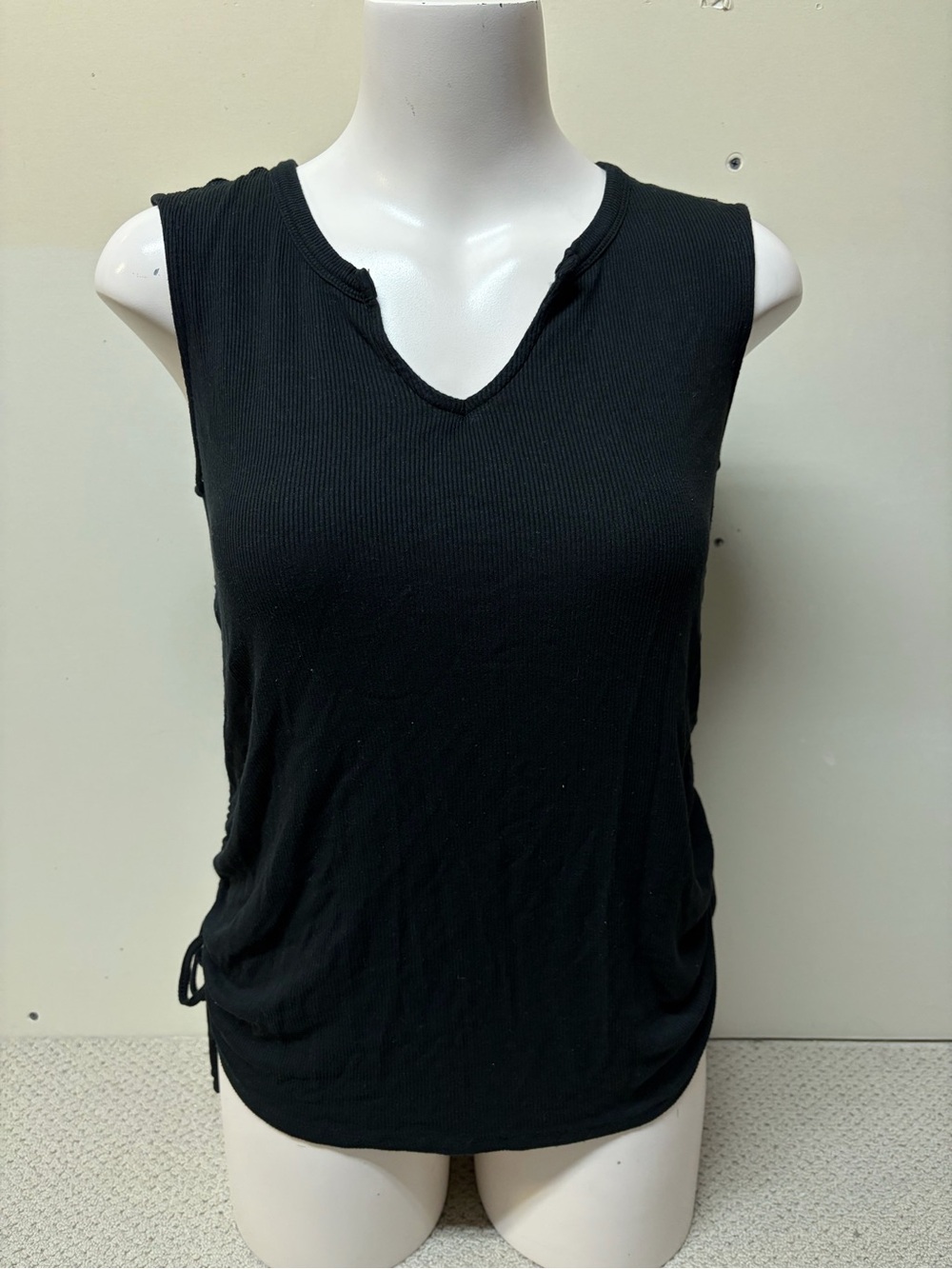 2/$20❤️- SHIRT | Women’s Maternity Paisley Sky ruched tank top size small